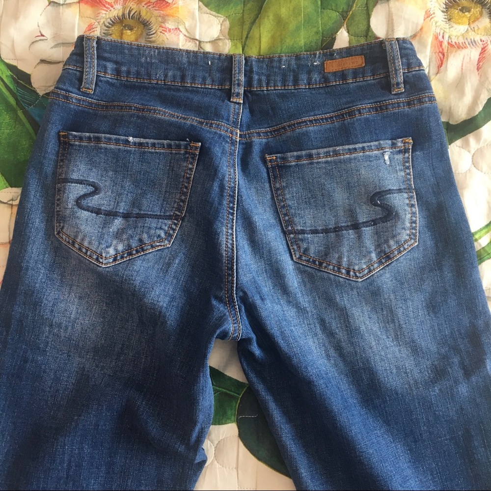 Distressed Jeans - Picture 5 of 5